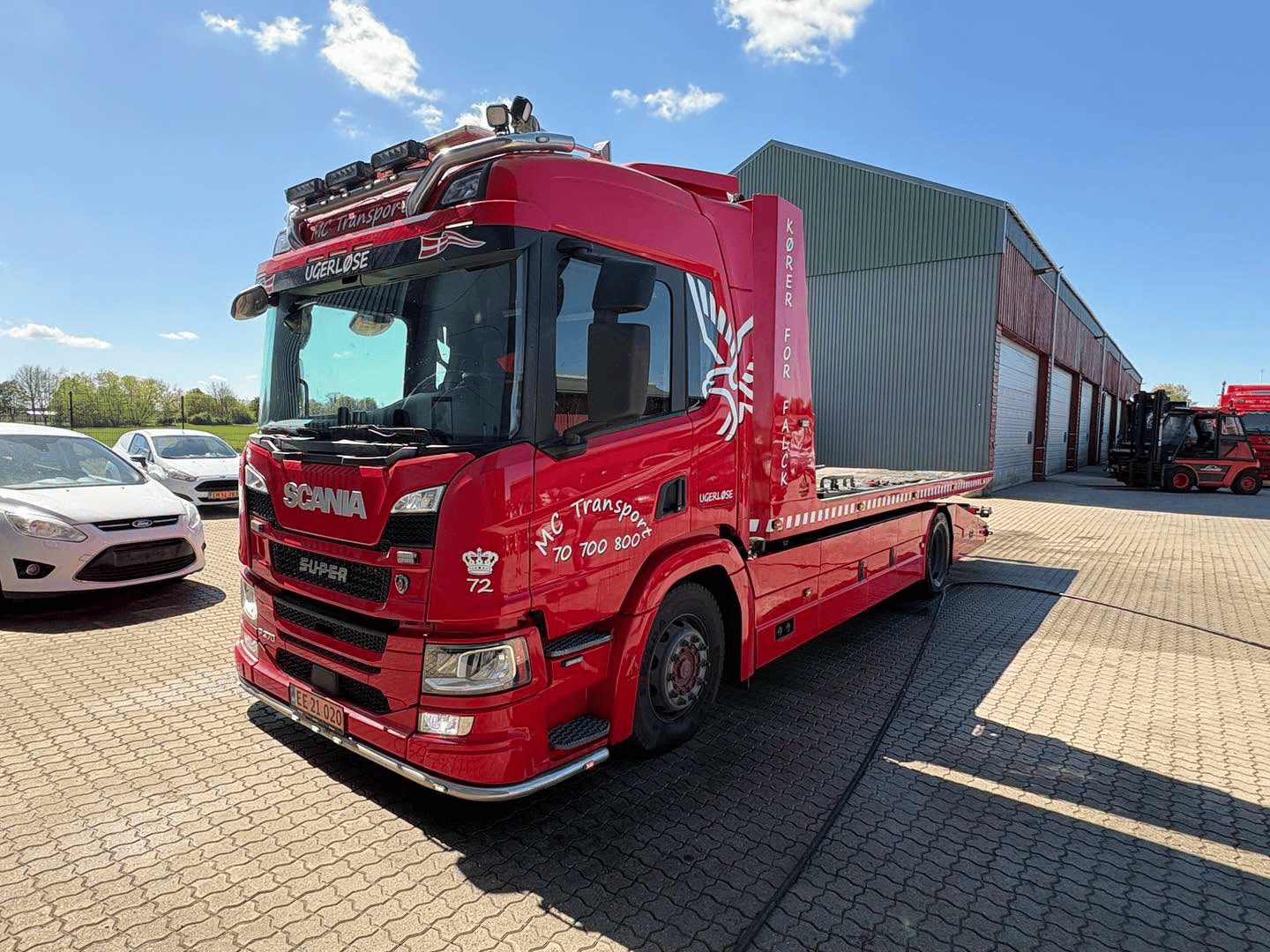 Autotransport på Fyn & i hele landet - Autohjælp Fyn & MC Transport