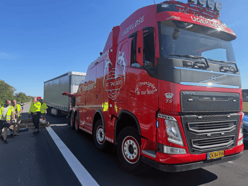 Scania R660 bjærgningsvogn ved E20 assistance